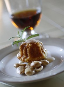 Oloroso Sherry/ Mini Bundt Cake/ Marcona Almonds