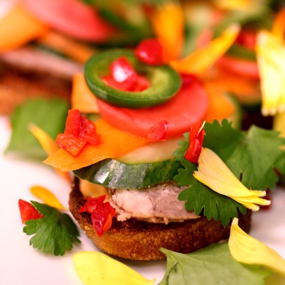 banh mi, canape, colorful appetizer, best appetizer, easy appetizer