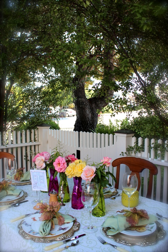 garden party table setting