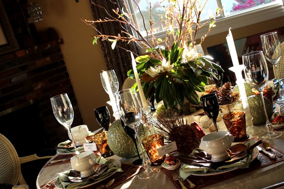 natural holiday table setting, thanksgiving table