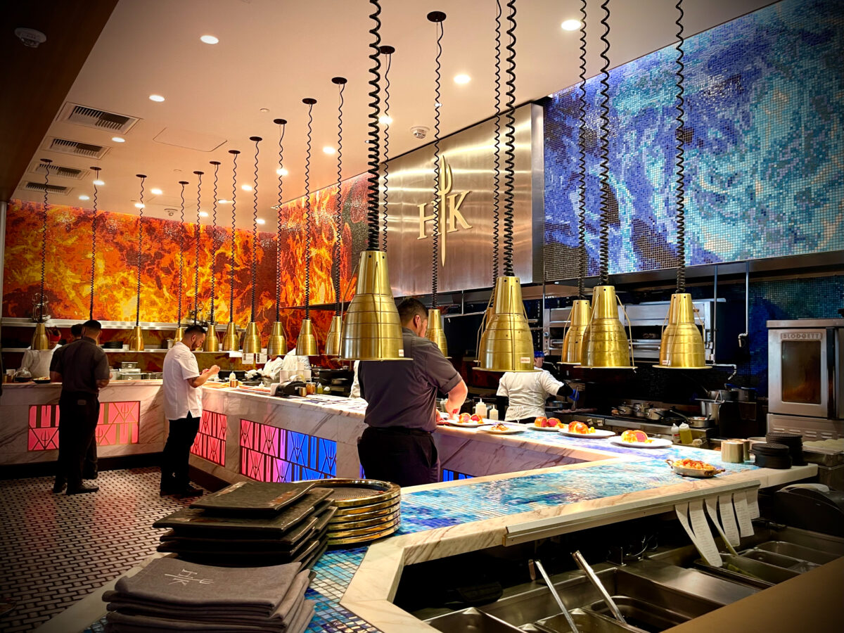 Hell's Kitchen & Crispy Skin Salmon - Taste With The Eyes