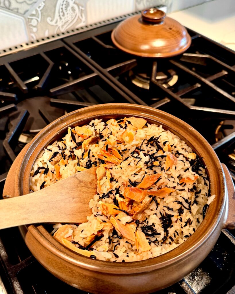 Salmon Rice with Hijiki Seaweed