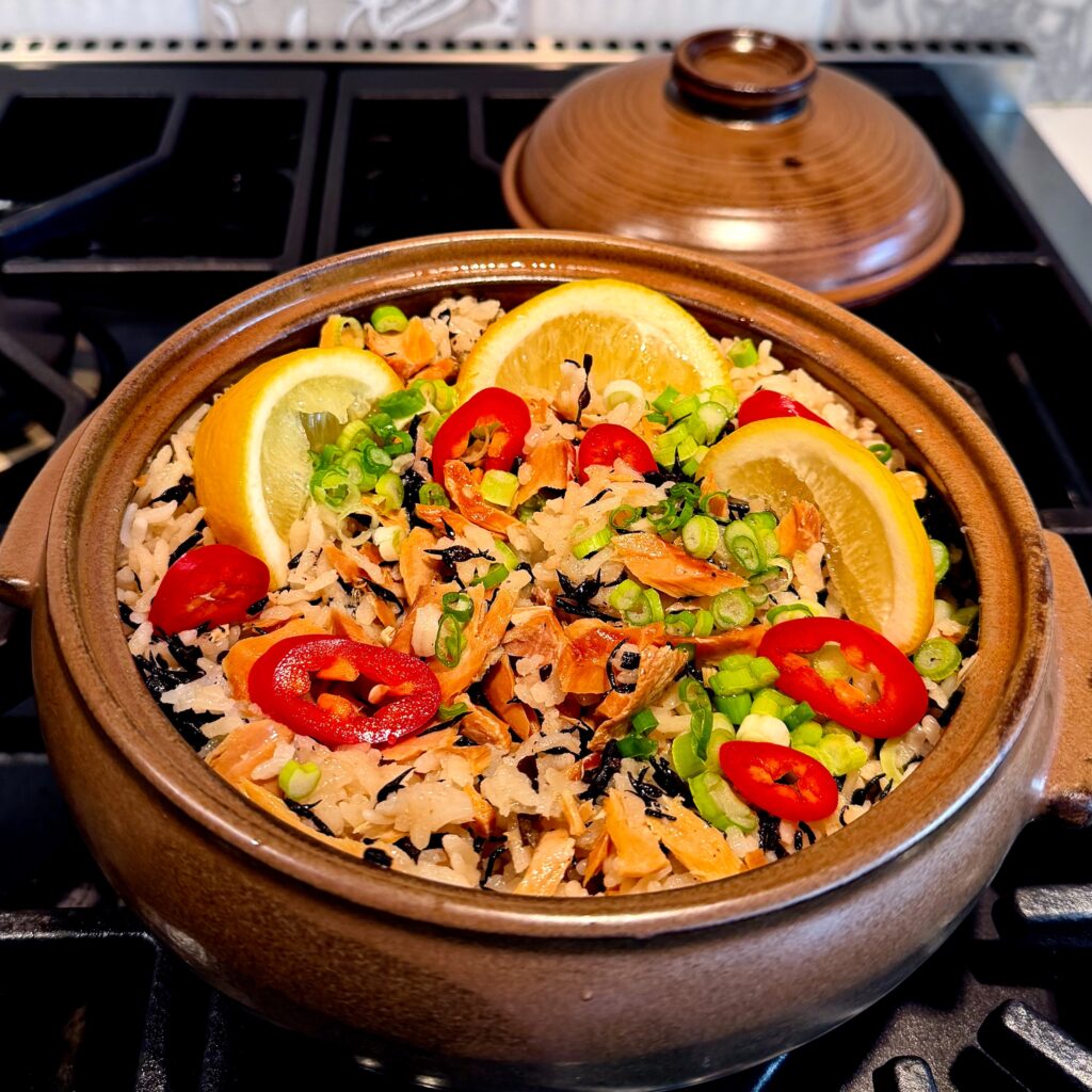 Salmon Rice with Hijiki Seaweed