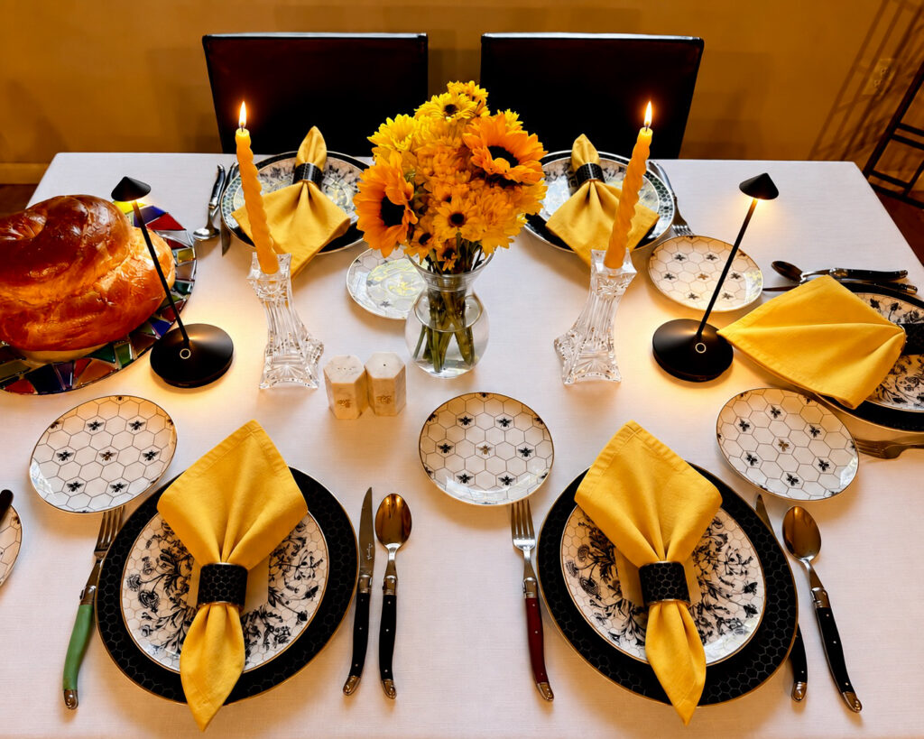 Rosh Hashanah Table